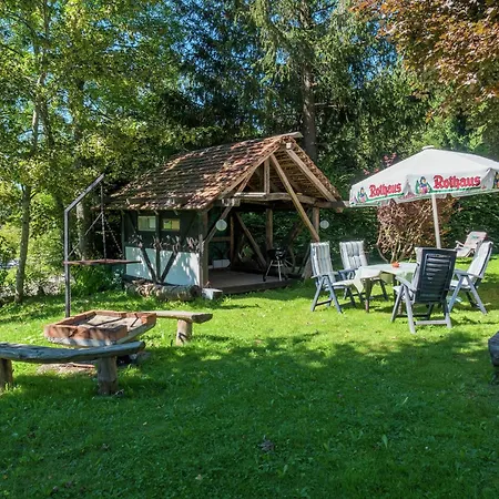 Zentral Gelegene Mit Garten *