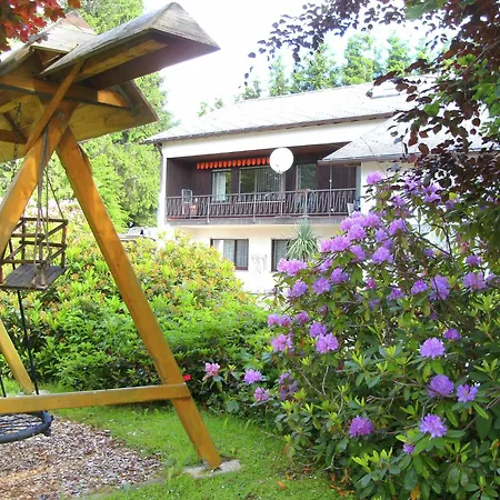 Zentral Gelegene Mit Garten *